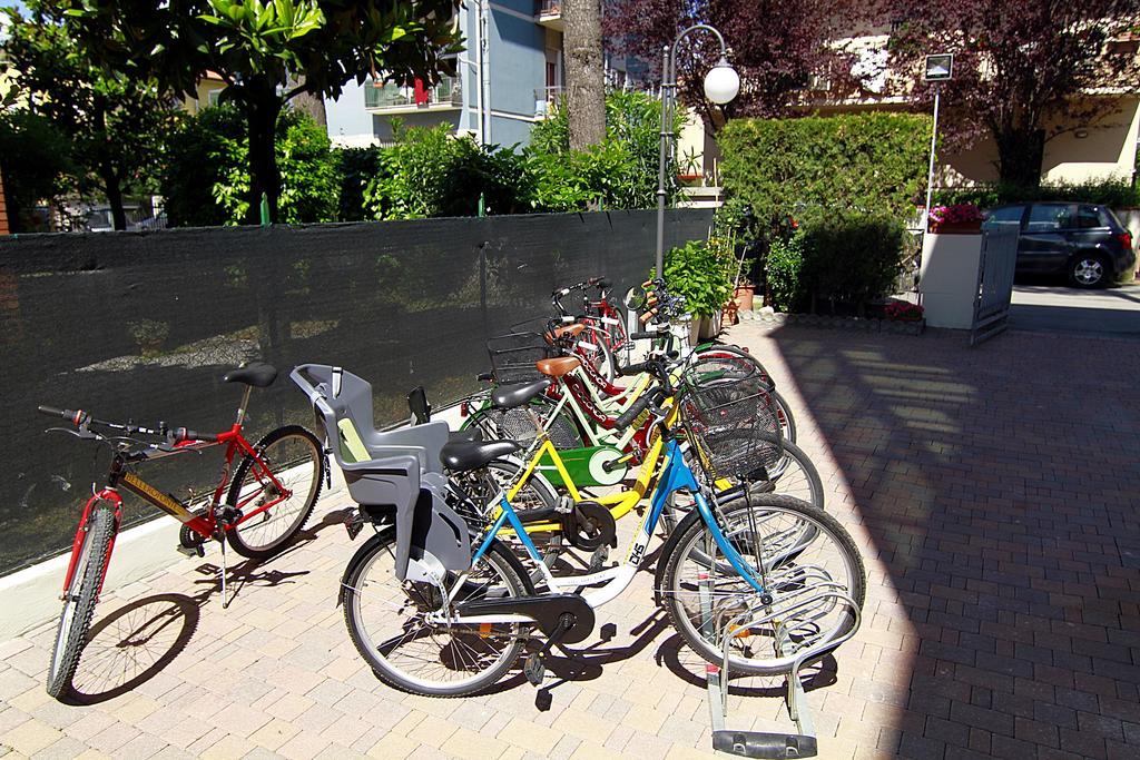 Hotel Bellerofonte Rimini Exterior foto